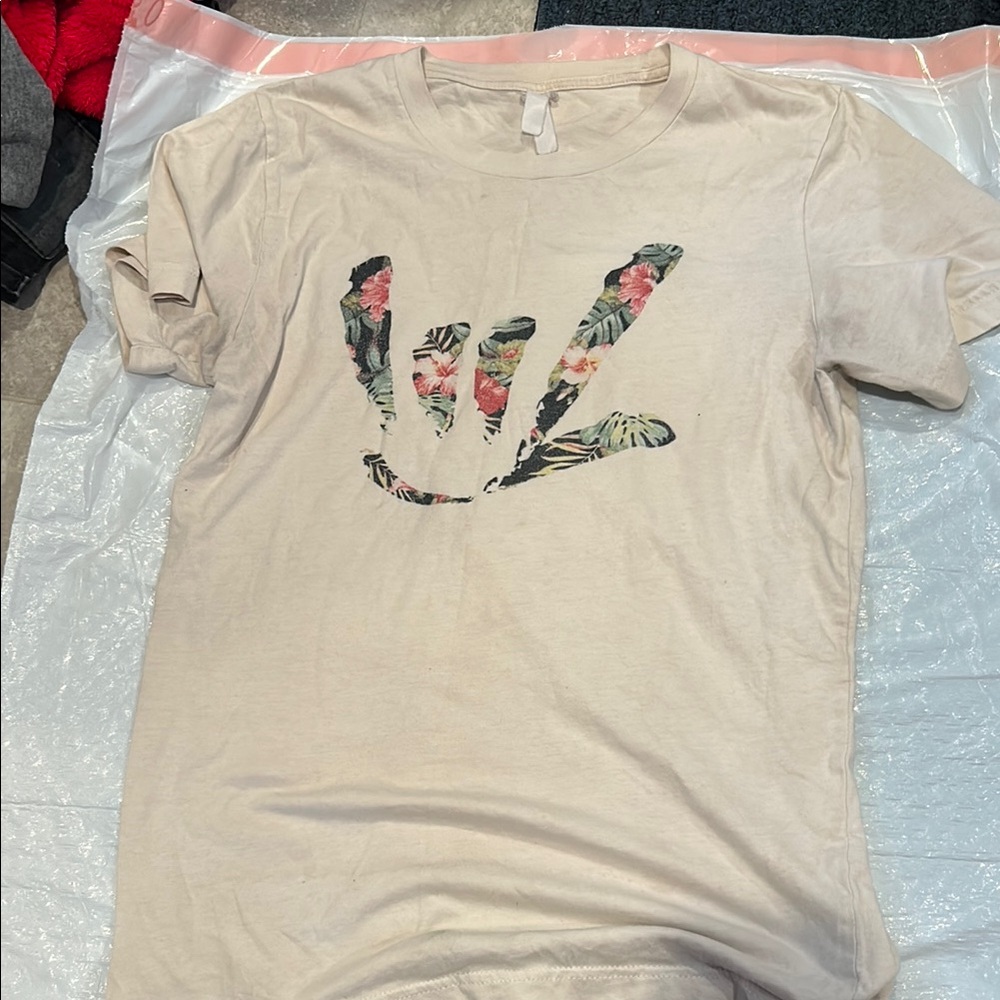 Floral Graphic Cream T-Shirt